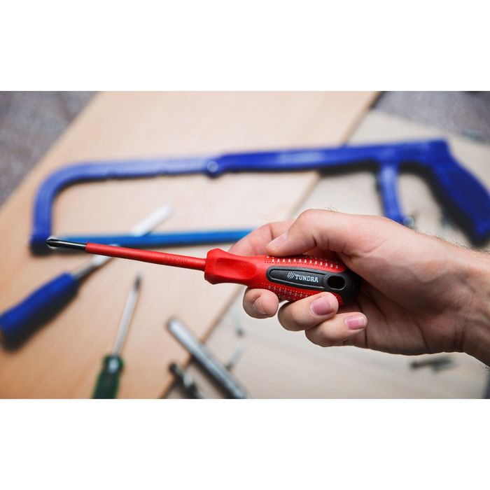 Отвертка диэлектрическая TUNDRA basic, PH0 3х75 (+), трехкомпонентная рукоятка