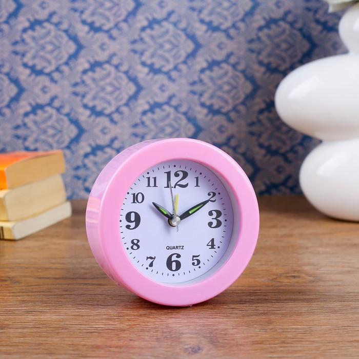 Будильник круг бел циферблат, стрелки светятся микс d=10 см