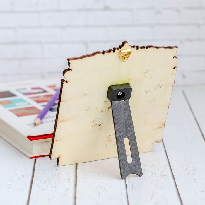 Панно деревянное "Урал", с подвесом и подставкой