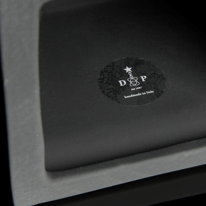 Ваза интерьерная "Медичи", черная