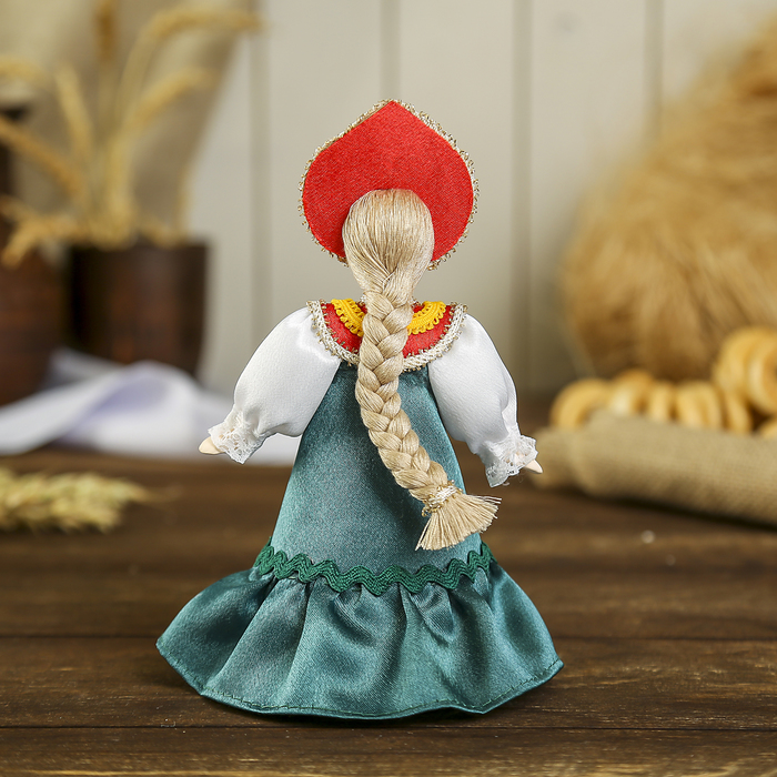 Сувенирная кукла "Девичий праздничный костюм. Владимирская обл. Россия. 18-19 в."