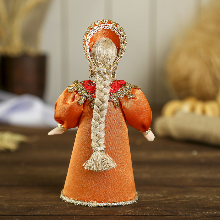 Сувенирная кукла "Праздничный нарядный костюм. Русь"
