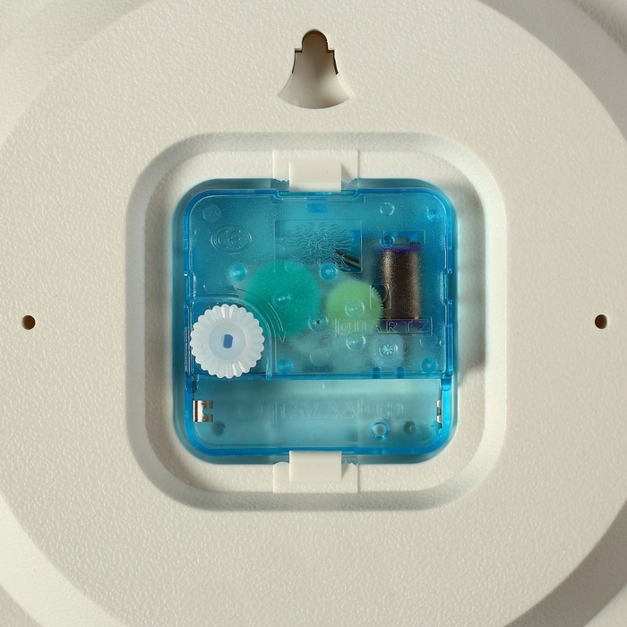 Часы настенные круглые "Восемь", d=30 см, рама белая, циферблат чёрный