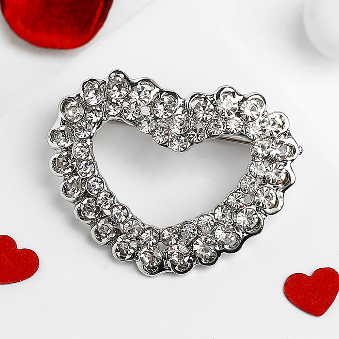 Брошь "Сердце", цвет белый в серебре