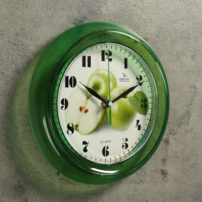Часы настенные круглые "Яблоки", зеленые