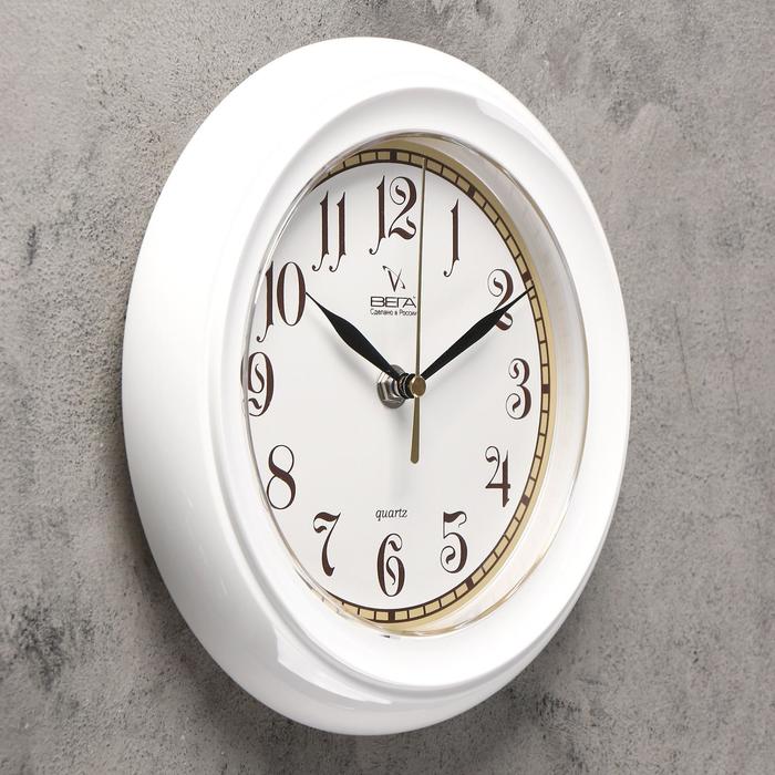 Часы настенные классические "Вега", белые, цифры узорные