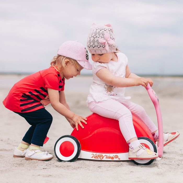 Толокар "Улитка", с корзиной для игрушек, цвета МИКС