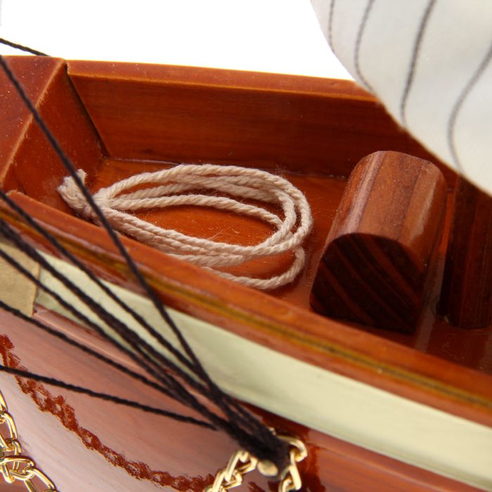 Корабль сувенирный большой «Трёхмачтовый», борта светлое дерево с полосой, паруса белые, 59 х 47 х 10 см