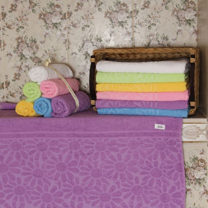 Полотенце махровое "Этель" Герберы сиреневый 50*90 см, 100% хлопок, 400гр/м2