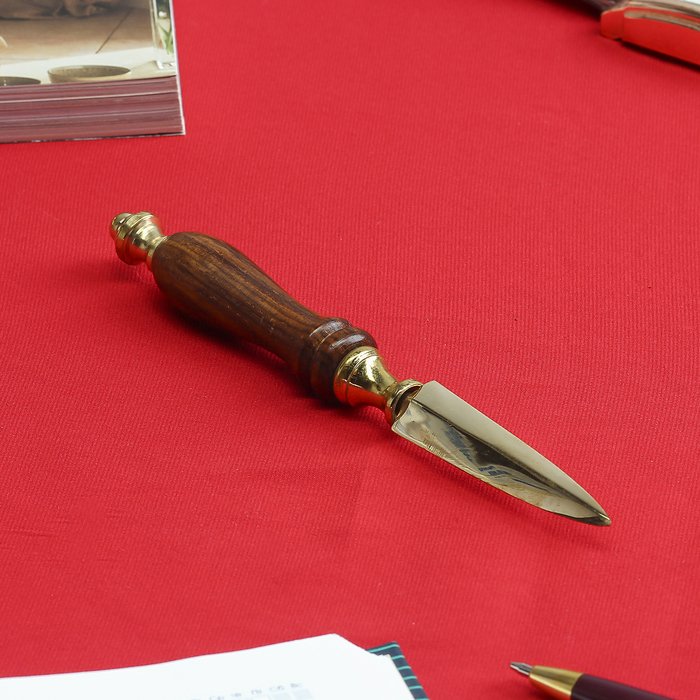 Сувенирный набор "Директ" (лупа, нож для бумаги)