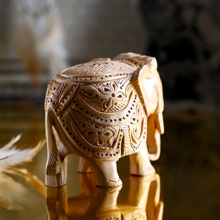 Сувенир "Слон Ранчи" резной