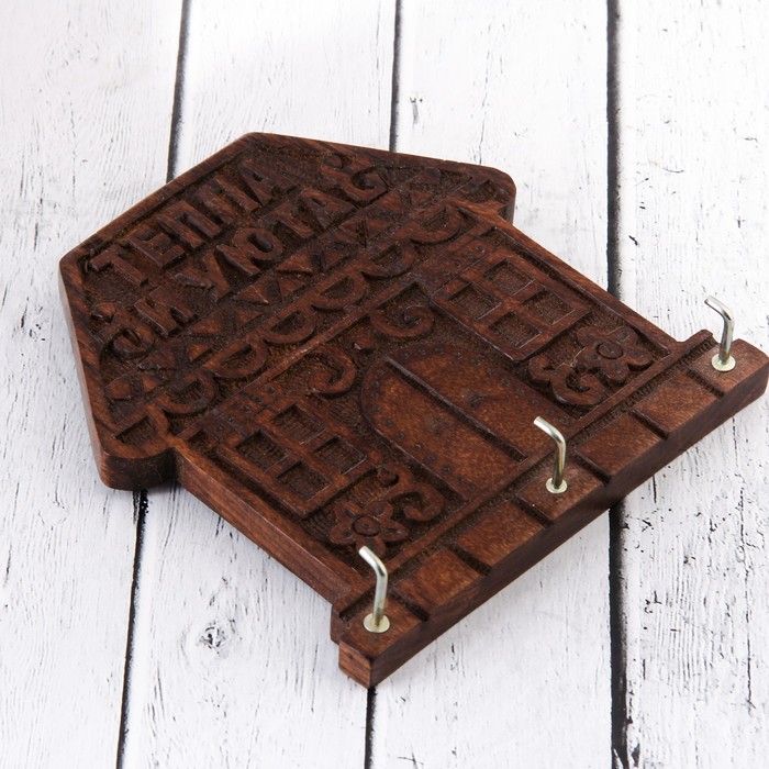 Ключница "Тепла и уюта" дерево шишам