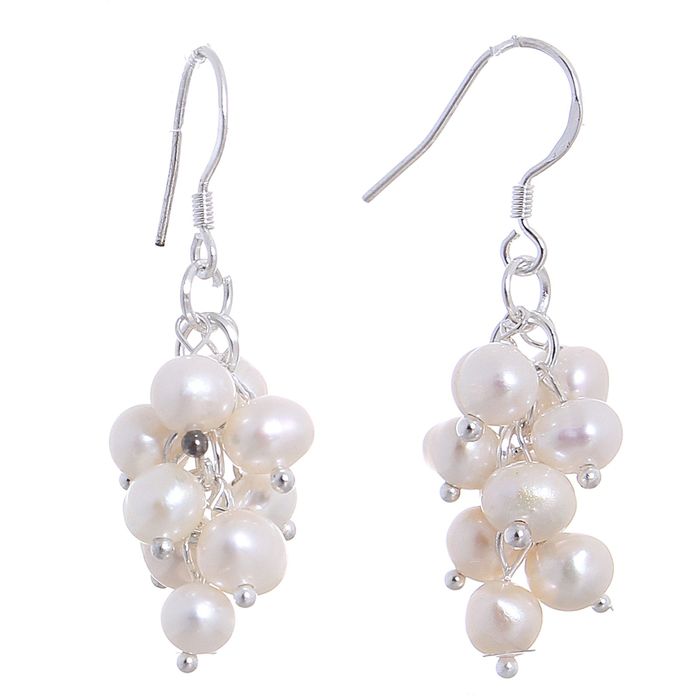 Серьги жемчуг каскад. Серьги жемчуг гроздь. Серьги жемчуг гроздья. Гроздья серьги с жемчугом. Серьги жемчуг гроздь.