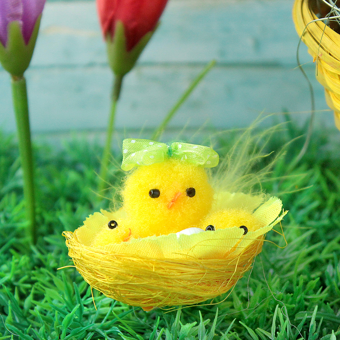 Сувенир "Цыпа с цыплятами в корзинке"