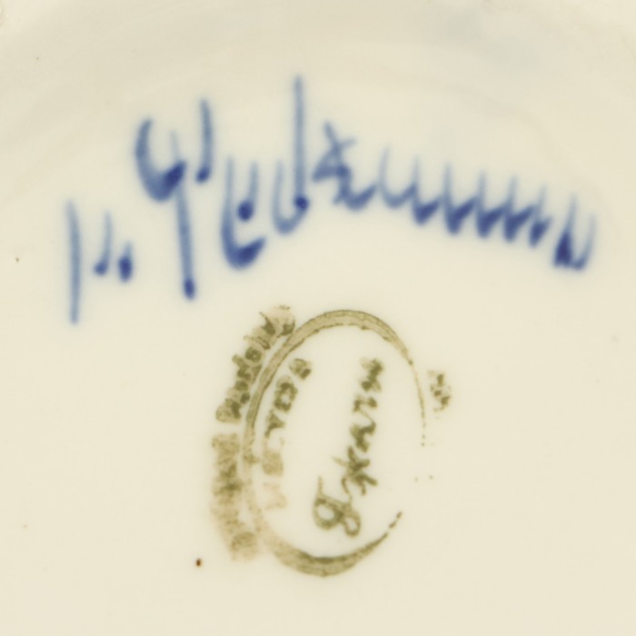 Икорница «Рыбка», с крышкой, гжель