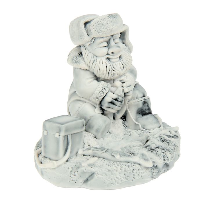 Сувенир "Рыбак у лунки"