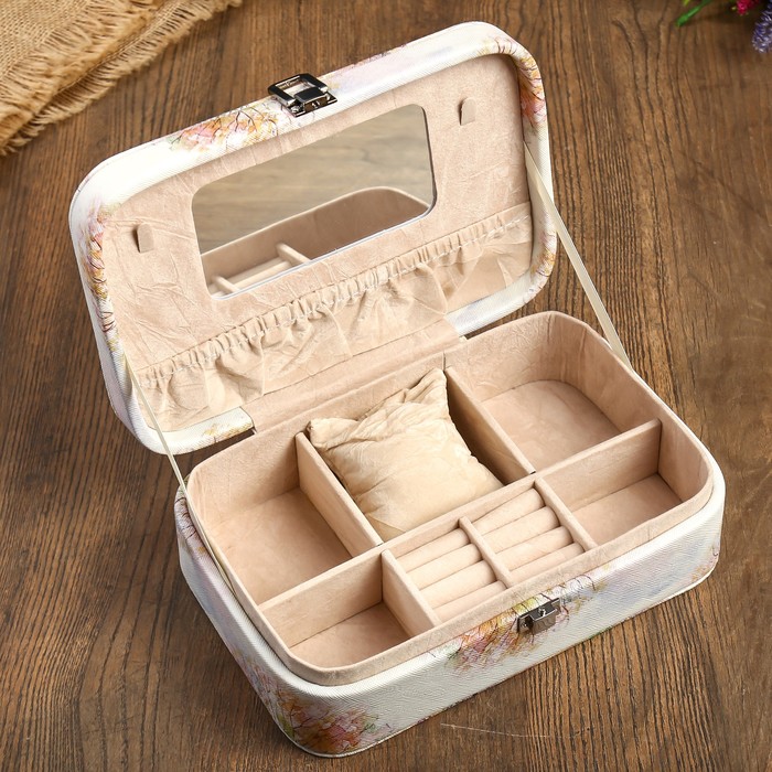 Шкатулка кожзам под часы 1 отделение и бижутерию "Прогулка в Париже" 22х15х7 см