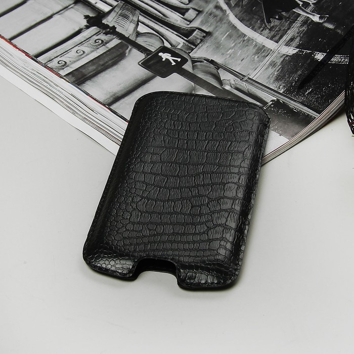 Чехол-кармашек "Norton" для телефона, рептилия, цвет чёрный