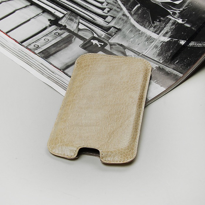 Чехол-кармашек "Norton" для телефона, рептилия, цвет бежевый