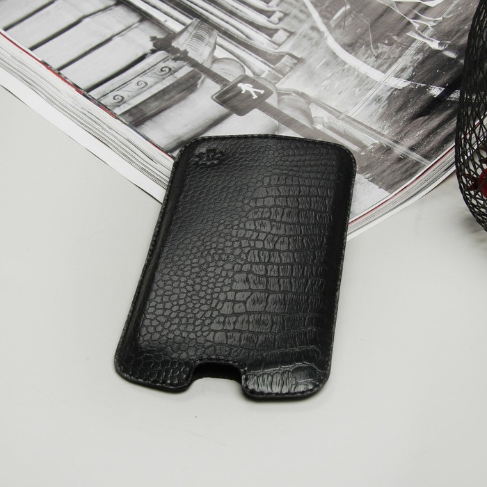 Чехол-кармашек "Norton" для телефона Sony, рептилия, цвет чёрный