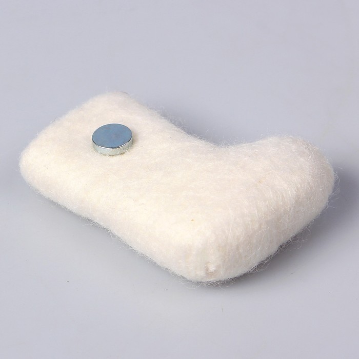 Магнит-валенок "Из России с любовью"