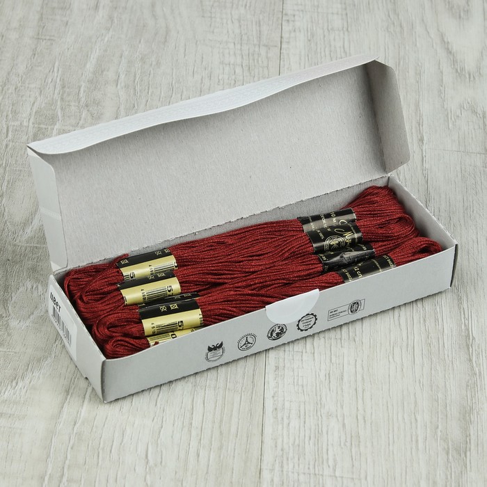 Мулине №5709,10±1м, цвет тёмно-бордовый