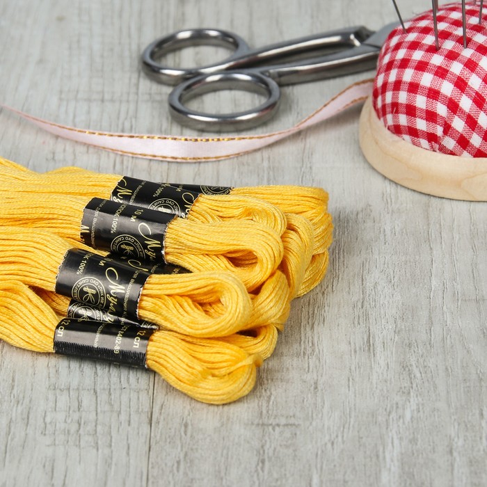 Мулине №0506,10±1м, цвет тёмно-жёлтый