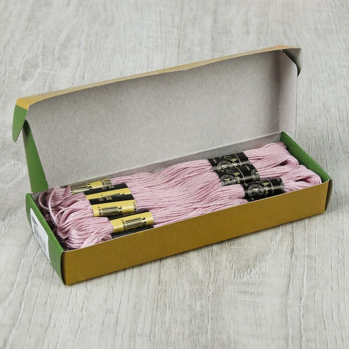 Мулине №1902,10±1м, цвет бледно-розовый