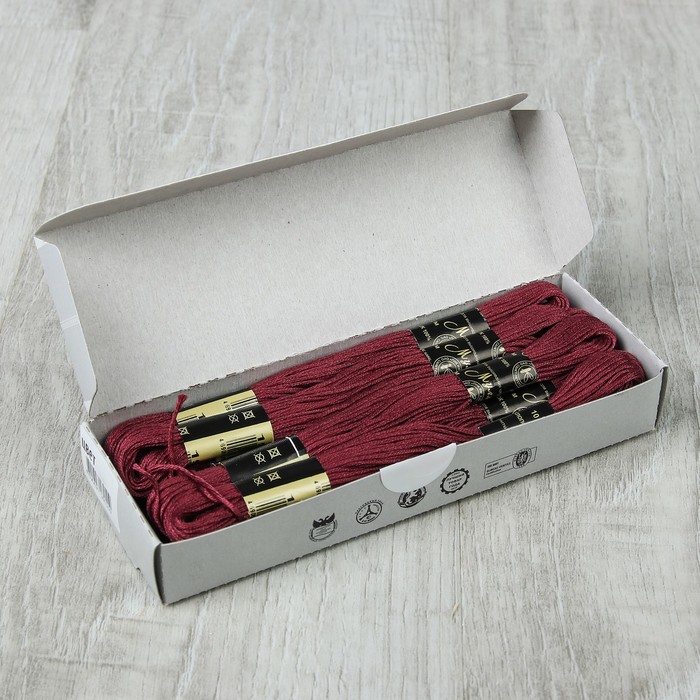 Мулине №1909,10±1м, цвет бордовый