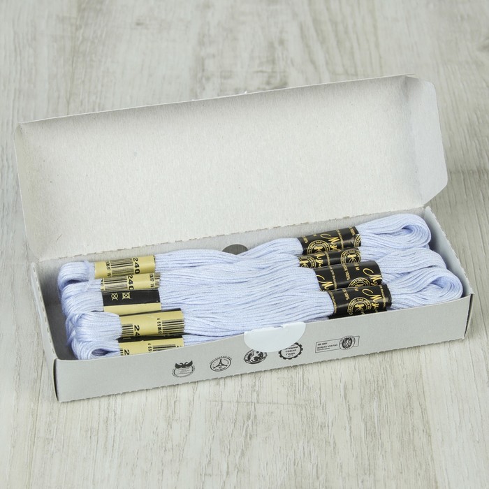 Мулине №2402,10±1м, цвет светло-сиреневый