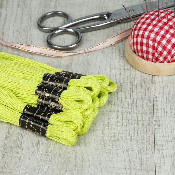 Мулине №4702,10±1м, цвет светло-зелёный