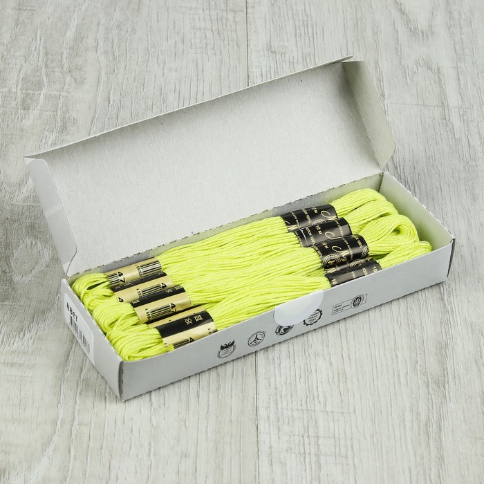 Мулине №4702,10±1м, цвет светло-зелёный