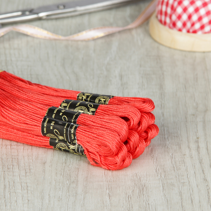 Мулине №1013,10±1м, цвет красный