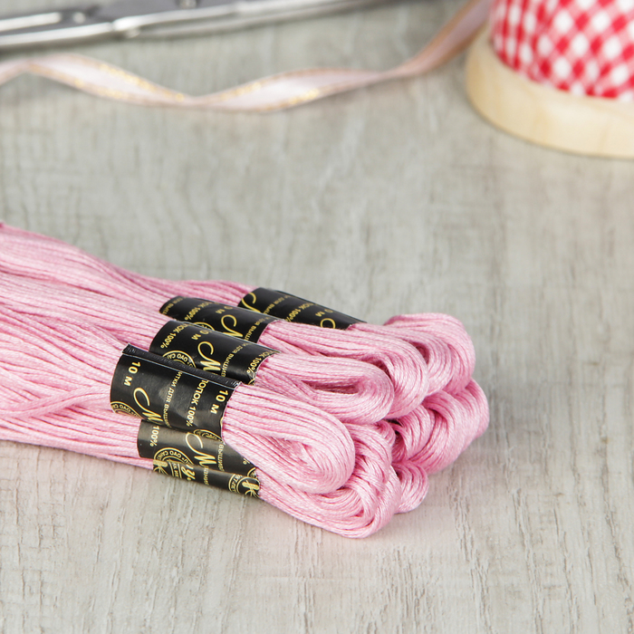 Мулине №1005,10±1м, цвет нежно-розовый