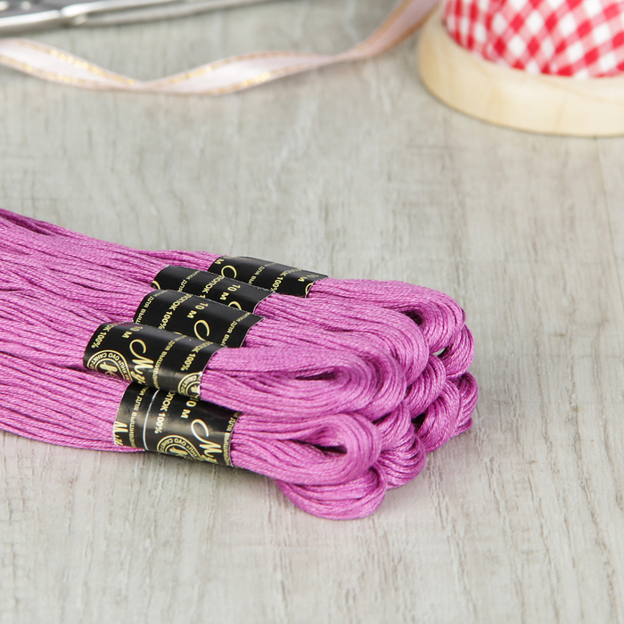 Мулине №1708,10±1м, цвет ярко-сиреневый