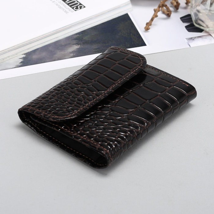 Кошелёк женский складной, 2 отдела, отдел для монет, коричневый крокодил
