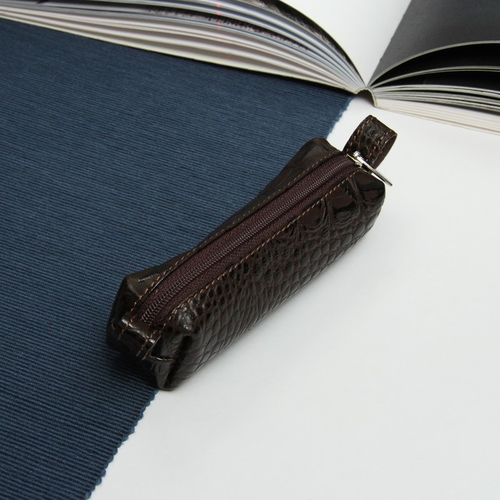 Ключница на молнии, кольцо, кайман, цвет коричневый